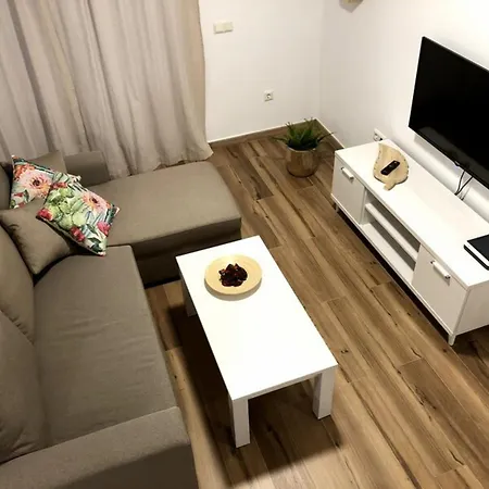 Апартаменты Cozy With 2 Bedrooms