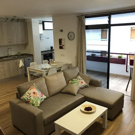 Apartment Cozy With 2 Bedrooms